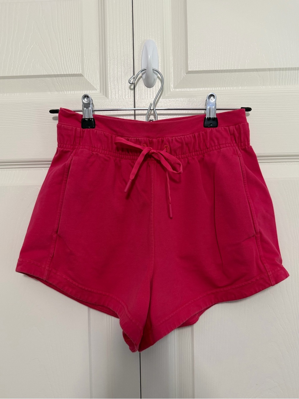 Lululemon Inner Glow High-Rise Shorts 3" Inseam in Cherry Mist Size 4 VGUC